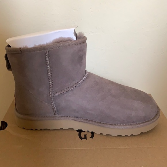 UGG Classic Mini II Boot - Picture 8 of 12